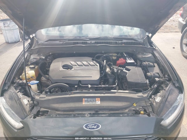 3FA6P0HD6GR186785 Ford FUSION SE
