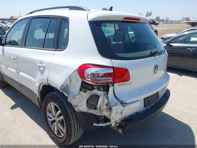2017 VOLKSWAGEN TIGUAN WVGAV7AX4HK020905 Photo 5