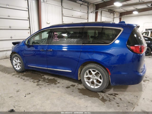 Продаж на аукціоні авто 2018 Chrysler Pacifica Touring L Plus, vin: 2C4RC1EG1JR317576, номер лоту: 44824737