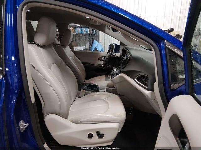 Продаж на аукціоні авто 2018 Chrysler Pacifica Touring L Plus, vin: 2C4RC1EG1JR317576, номер лоту: 44824737