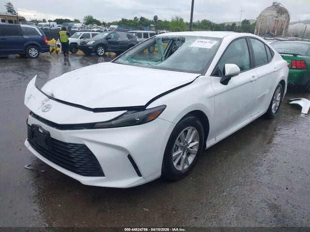 Toyota CAMRY LE 2026 4T1DAACK8TU672379 Image 2