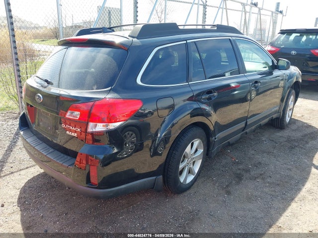 Продаж на аукціоні авто 2014 Subaru Outback 2.5i Limited, vin: 4S4BRBMCXE3245646, номер лоту: 44824776