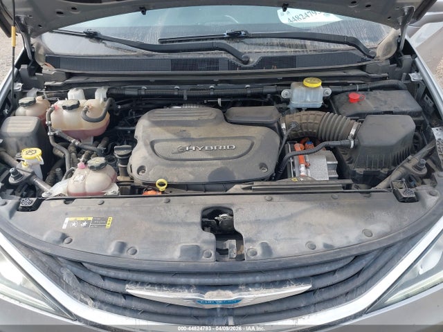 2018 CHRYSLER PACIFICA HYBRID 2C4RC1H73JR332964 Photo 9