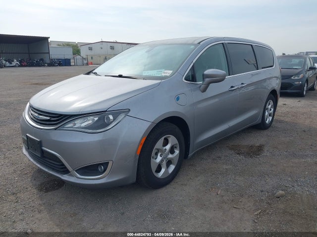 2018 CHRYSLER PACIFICA HYBRID 2C4RC1H73JR332964 Photo 1
