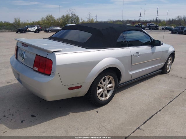 2007 Ford Mustang V6 Deluxe/v6 Premium მანქანა იყიდება აუქციონზე, vin: 1ZVFT84N675330516, აუქციონის ნომერი: 44824796