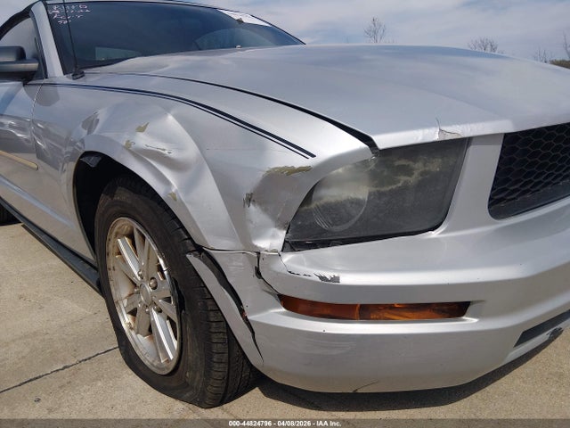 2007 Ford Mustang V6 Deluxe/v6 Premium მანქანა იყიდება აუქციონზე, vin: 1ZVFT84N675330516, აუქციონის ნომერი: 44824796