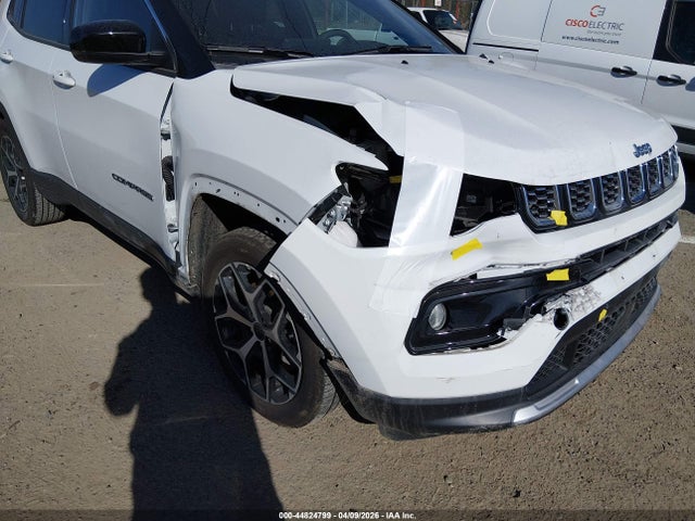 Jeep Compass Limited 4x4 2025 3C4NJDCN4ST595345 Image 18