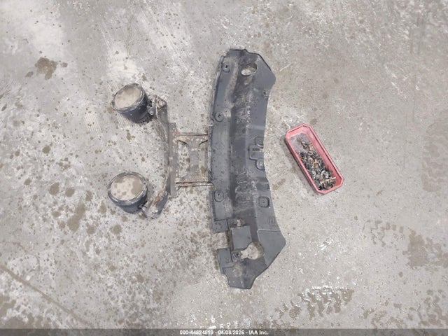 1FMCU9G98GUB61415 Ford ESCAPE SE