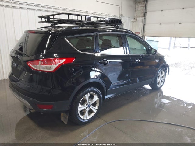 1FMCU9G98GUB61415 Ford ESCAPE SE