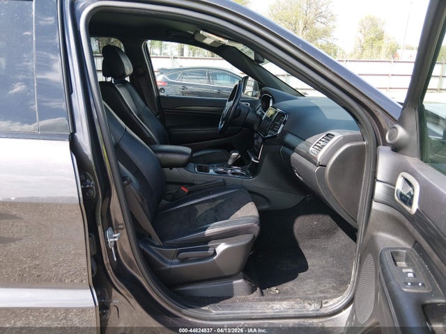 44824837 :رقم المزاد ، 1C4RJFAG8LC384728 vin ، 2020 Jeep Grand Cherokee Altitude 4x4 مزاد بيع