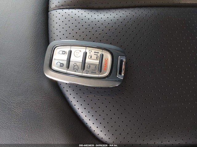 Продажа на аукционе авто 2024 Chrysler Pacifica Touring L, vin: 2C4RC1BG0RR172787, номер лота: 44824839
