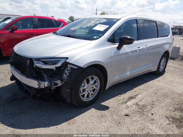 Продажа на аукционе авто 2024 Chrysler Pacifica Touring L, vin: 2C4RC1BG0RR172787, номер лота: 44824839