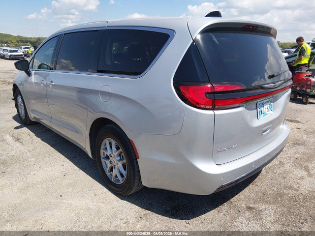 Продажа на аукционе авто 2024 Chrysler Pacifica Touring L, vin: 2C4RC1BG0RR172787, номер лота: 44824839