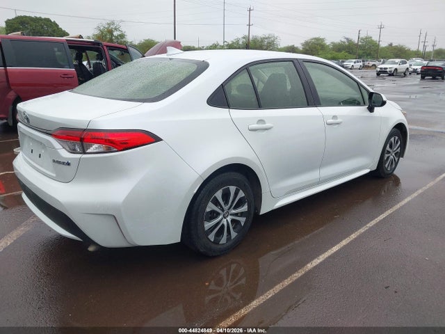 Toyota Corolla Hybrid Le 2022 JTDEAMDE2N3006257 Image 4