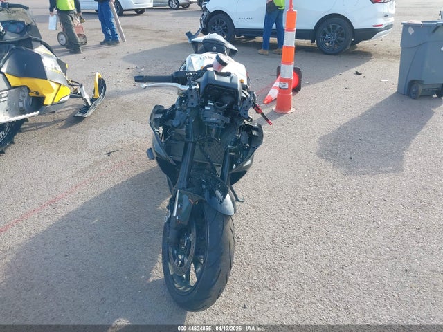 44824855 :رقم المزاد ، JYARM38E4PA007692 vin ، 2023 Yamaha Yzfr7 مزاد بيع