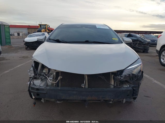 44824864 :رقم المزاد ، 2T1BURHEXJC035475 vin ، 2018 Toyota Corolla Le مزاد بيع