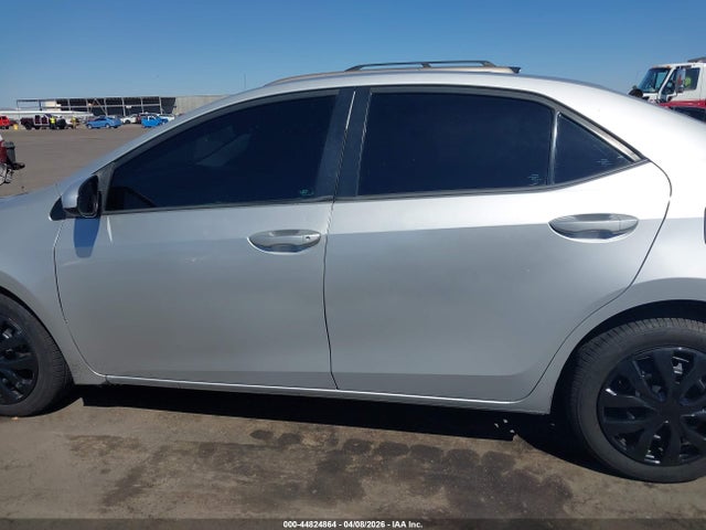 44824864 :رقم المزاد ، 2T1BURHEXJC035475 vin ، 2018 Toyota Corolla Le مزاد بيع