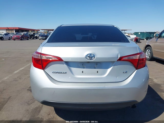 44824864 :رقم المزاد ، 2T1BURHEXJC035475 vin ، 2018 Toyota Corolla Le مزاد بيع