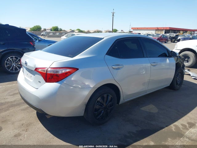 44824864 :رقم المزاد ، 2T1BURHEXJC035475 vin ، 2018 Toyota Corolla Le مزاد بيع