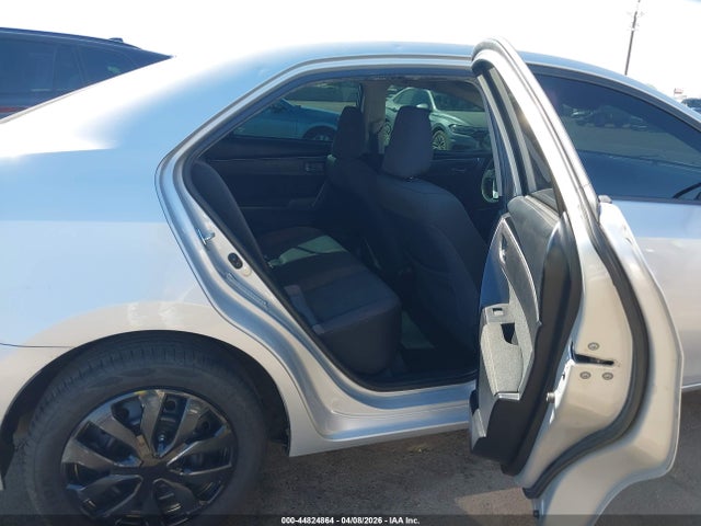 44824864 :رقم المزاد ، 2T1BURHEXJC035475 vin ، 2018 Toyota Corolla Le مزاد بيع