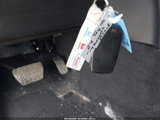 44824865 :رقم المزاد ، 3TMLB5JN8RM042554 vin ، 2024 Toyota Tacoma Sr5 مزاد بيع