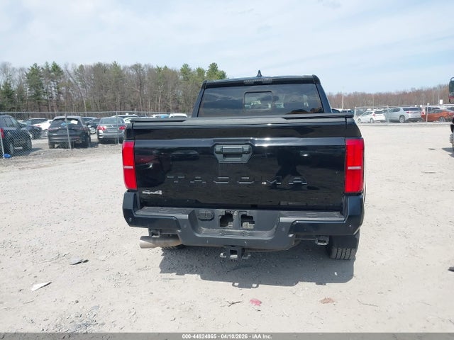 44824865 :رقم المزاد ، 3TMLB5JN8RM042554 vin ، 2024 Toyota Tacoma Sr5 مزاد بيع