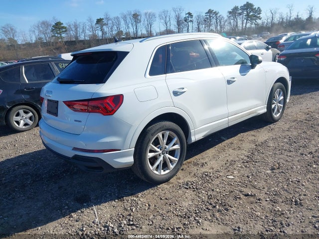 Продаж на аукціоні авто 2023 Audi Q3 Premium 45 Tfsi S Line Quattro Tiptronic, vin: WA1DECF37P1133441, номер лоту: 44824874