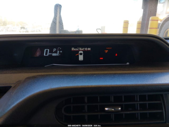 JTDKDTB37F1111380 Toyota Prius C Technology