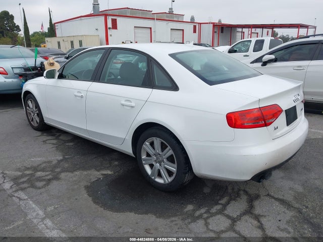 2010 AUDI A4 WAUAFAFL7AN054021 Photo 2