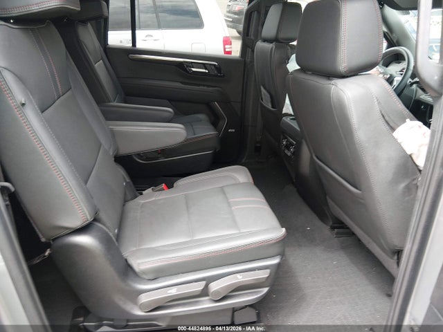 1GNS6ERD3SR104126 Chevrolet Suburban 4wd Rst