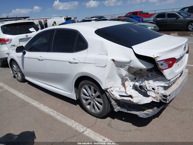 Aukcja sprzedaży 2018 Toyota Camry Le, vin: 4T1B11HK9JU117194, numer aukcji: 44824914