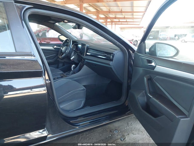 3VWBX7BU2SM039781 Volkswagen Jetta 1.5t Sport