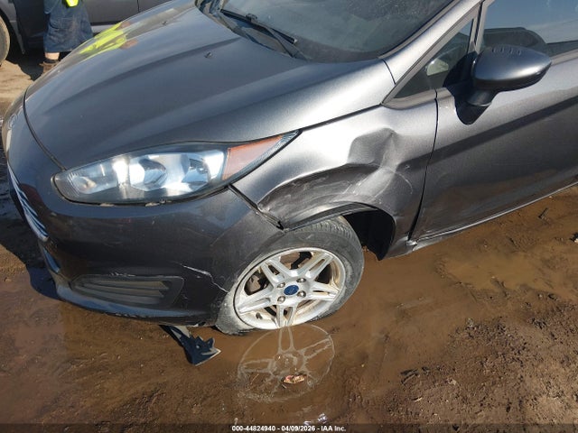 44824940 :رقم المزاد ، 3FADP4EJ4KM125658 vin ، 2019 Ford Fiesta Se مزاد بيع