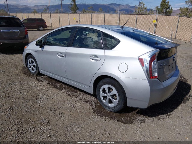 JTDKN3DU9F0437304 Toyota Prius Two