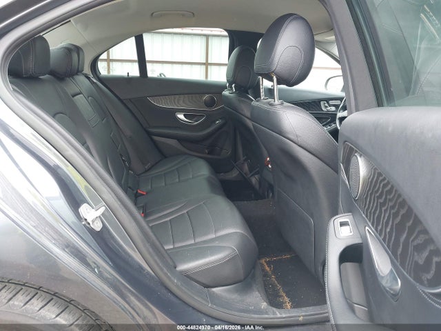 Продаж на аукціоні авто 2015 Mercedes-benz C 300 4matic, vin: 55SWF4KBXFU049519, номер лоту: 44824970