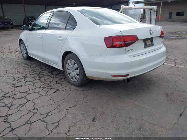 3VW167AJ1GM333945 Volkswagen Jetta 1.4t S