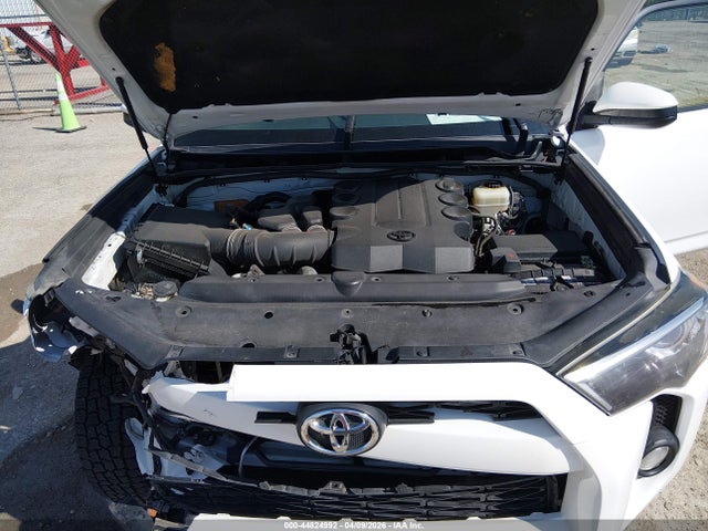 2016 Toyota 4runner Sr5 მანქანა იყიდება აუქციონზე, vin: JTEBU5JR0G5401211, აუქციონის ნომერი: 44824992