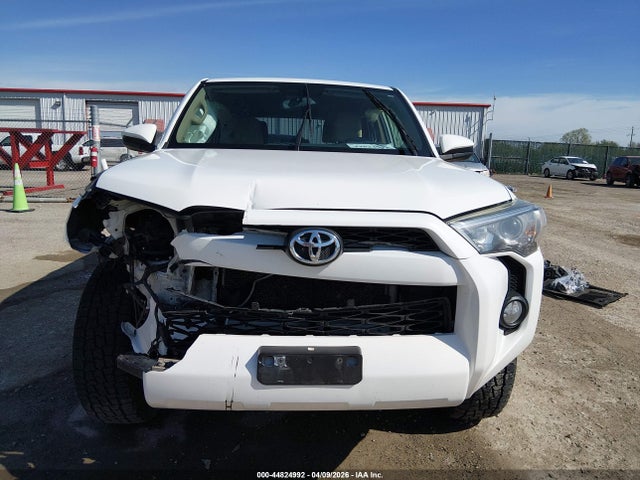 2016 Toyota 4runner Sr5 მანქანა იყიდება აუქციონზე, vin: JTEBU5JR0G5401211, აუქციონის ნომერი: 44824992