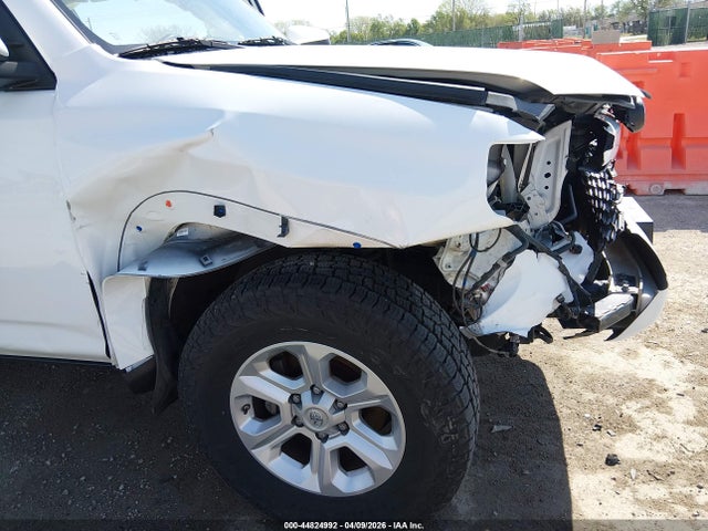 2016 Toyota 4runner Sr5 მანქანა იყიდება აუქციონზე, vin: JTEBU5JR0G5401211, აუქციონის ნომერი: 44824992