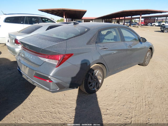 KMHLM4DG5RU668605 Hyundai ELANTRA SEL