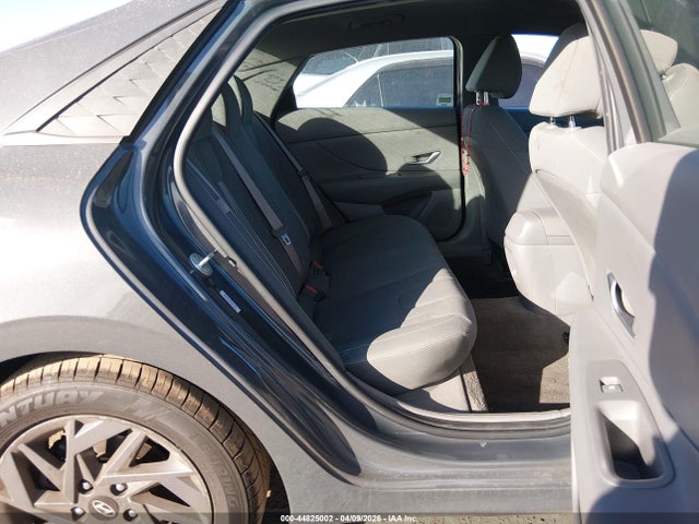 KMHLM4DG5RU668605 Hyundai ELANTRA SEL