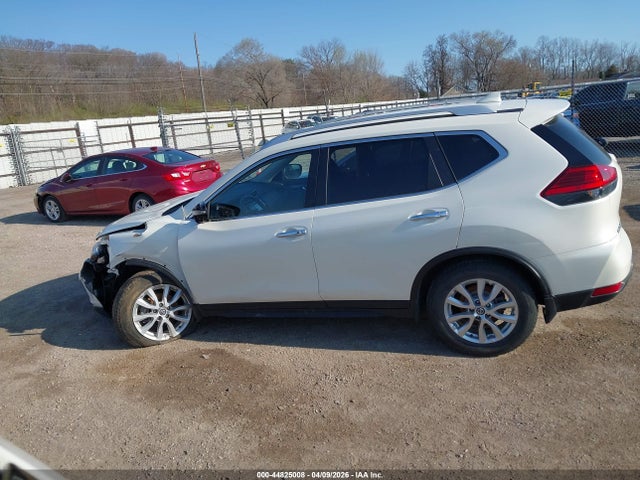 Продажа на аукционе авто 2017 Nissan Rogue Sv, vin: JN8AT2MV9HW021701, номер лота: 44825008