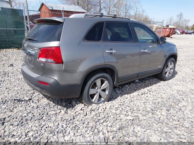 2013 KIA SORENTO 5XYKUDA6XDG405211 Photo 3