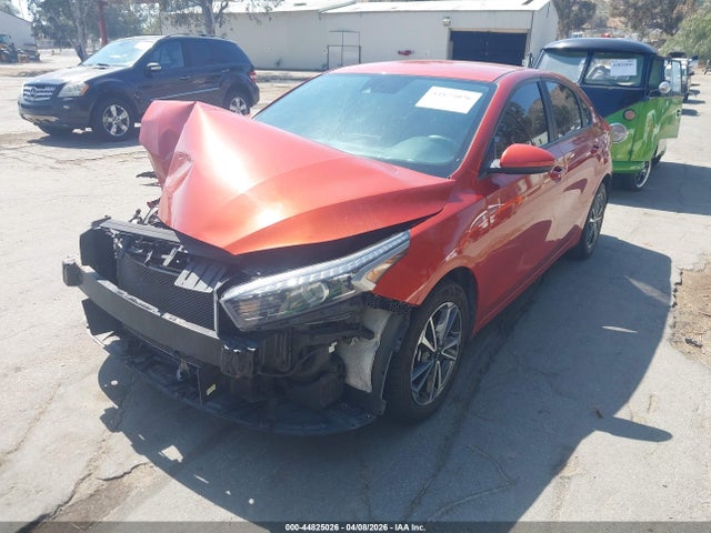 3KPF24AD8NE464956 KIA Forte Lxs
