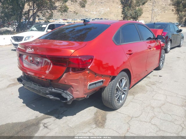 3KPF24AD8NE464956 KIA Forte Lxs