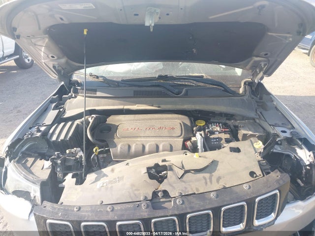 44825033 :رقم المزاد ، 3C4NJDCB2KT596256 vin ، 2019 Jeep Compass Limited 4x4 مزاد بيع