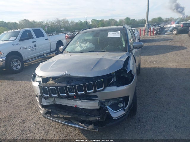 44825033 :رقم المزاد ، 3C4NJDCB2KT596256 vin ، 2019 Jeep Compass Limited 4x4 مزاد بيع