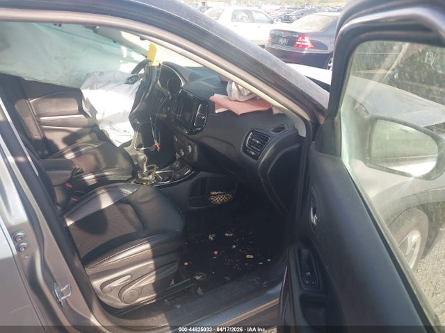 44825033 :رقم المزاد ، 3C4NJDCB2KT596256 vin ، 2019 Jeep Compass Limited 4x4 مزاد بيع