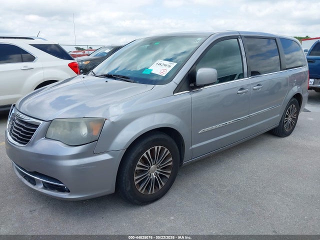 Продажа на аукционе авто 2014 Chrysler Town & Country S, vin: 2C4RC1HG9ER197835, номер лота: 44825076