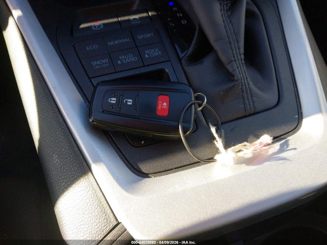 Toyota Rav4 Xle 2025 2T3P1RFV0SW542233 Image 11